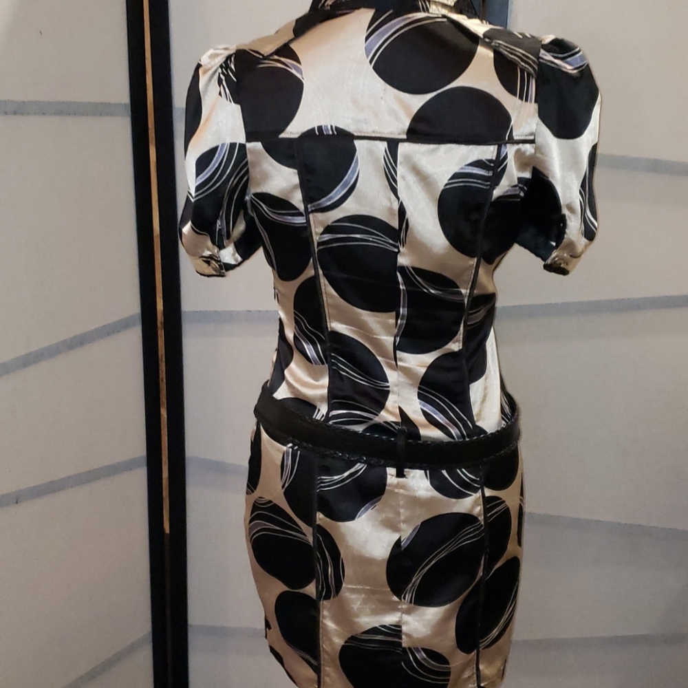 Dress - Picture 6 of 7